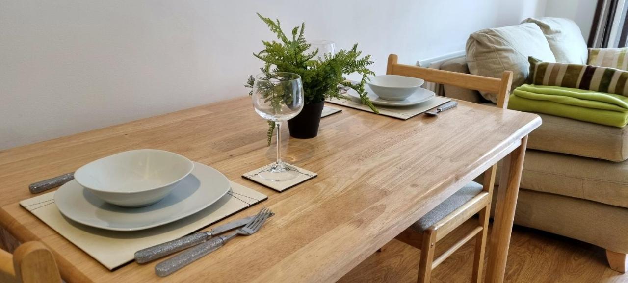 360 Serviced Accommodations - Colchester Marine Quay - 1 Double Bedroom Apartment Екстер'єр фото